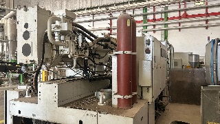 Krauss Maffei 650 Ton Injection Moulding Machine - 2